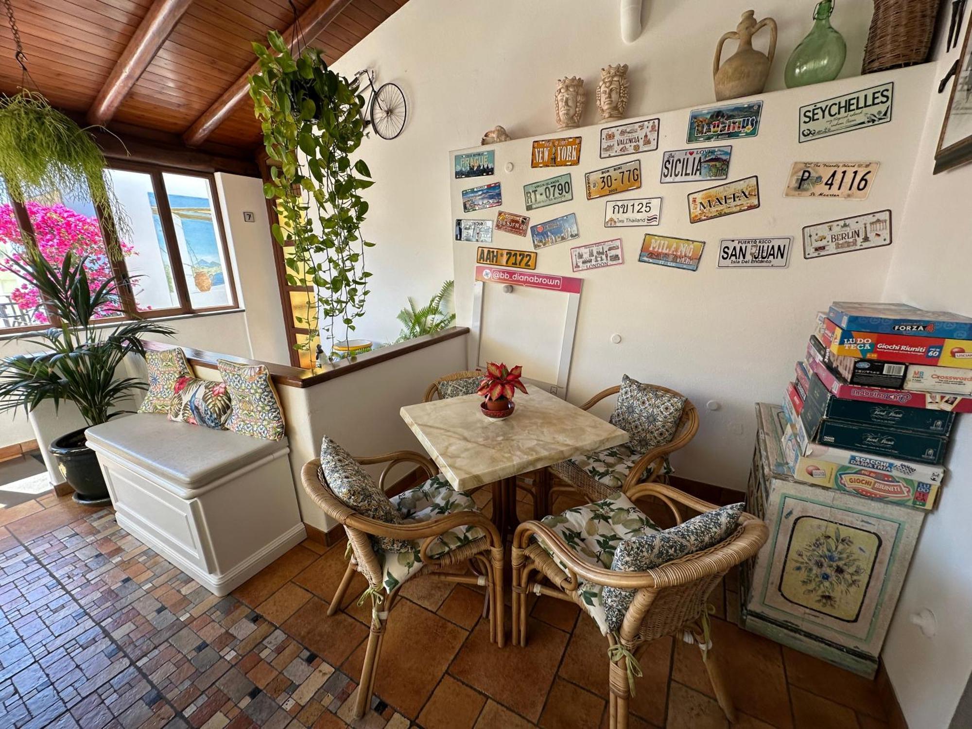Diana Brown B&B Affittacamere Lipari  Dış mekan fotoğraf